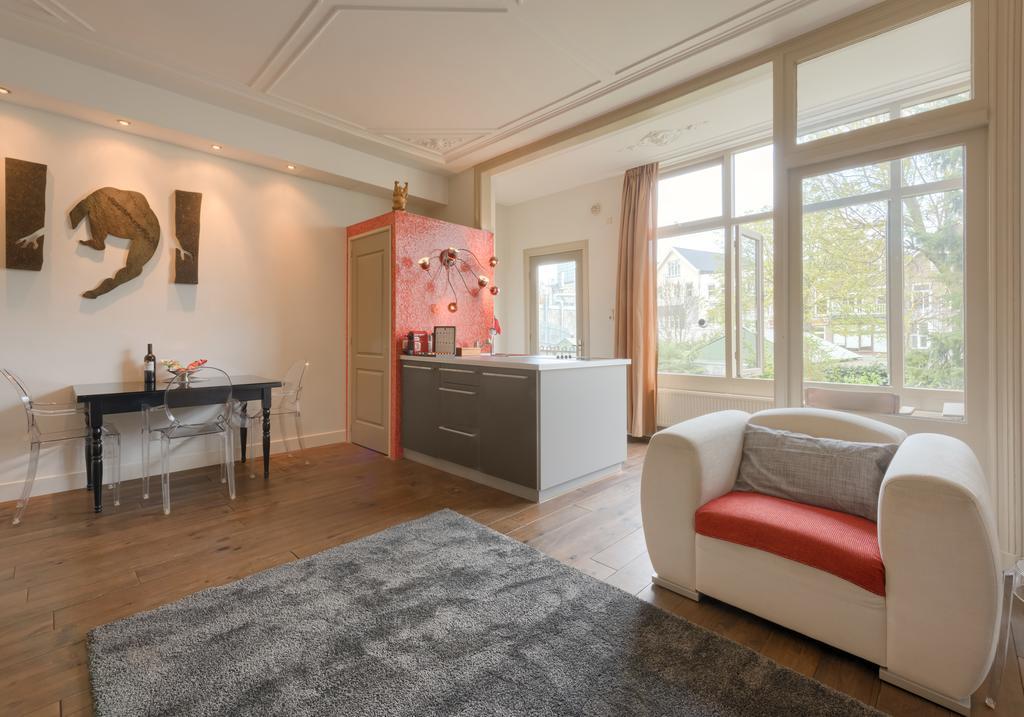 Short Dependance Apartment *